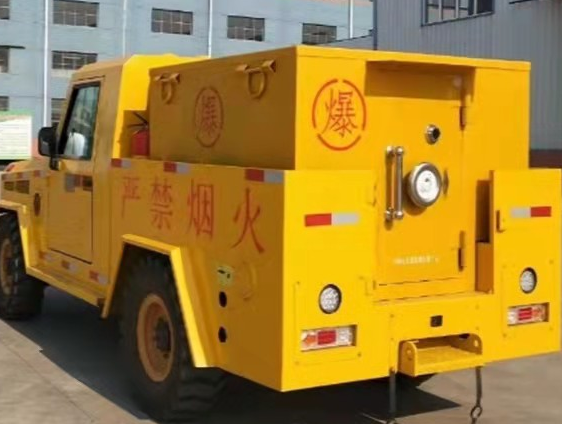阳江镇凯龙爆破器材运输车：保障爆破任务的安全运行